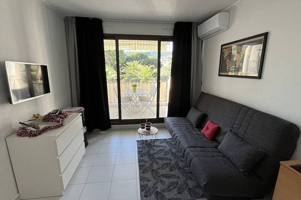 Foto 6 von 23: Studio in a Pierre & Vacances residence.