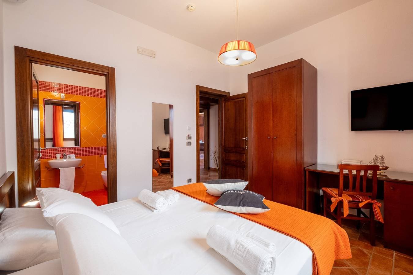 Foto 13 von 46: Zimmer Tonno – Le Chele mit Meerblick, WLAN und Klimaanlage