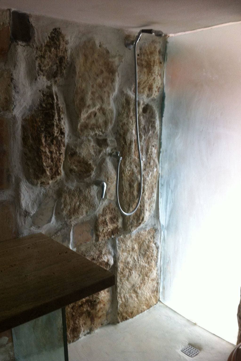 Foto 9 von 47: Giniusa' Studio mit Whirlpool-Badewanne