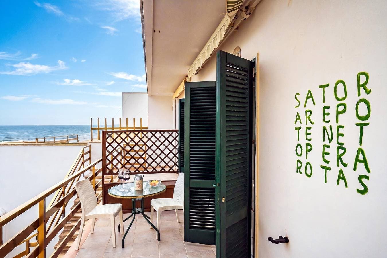 Riva Di Mare Apartment with Balcony Near The Sea 1