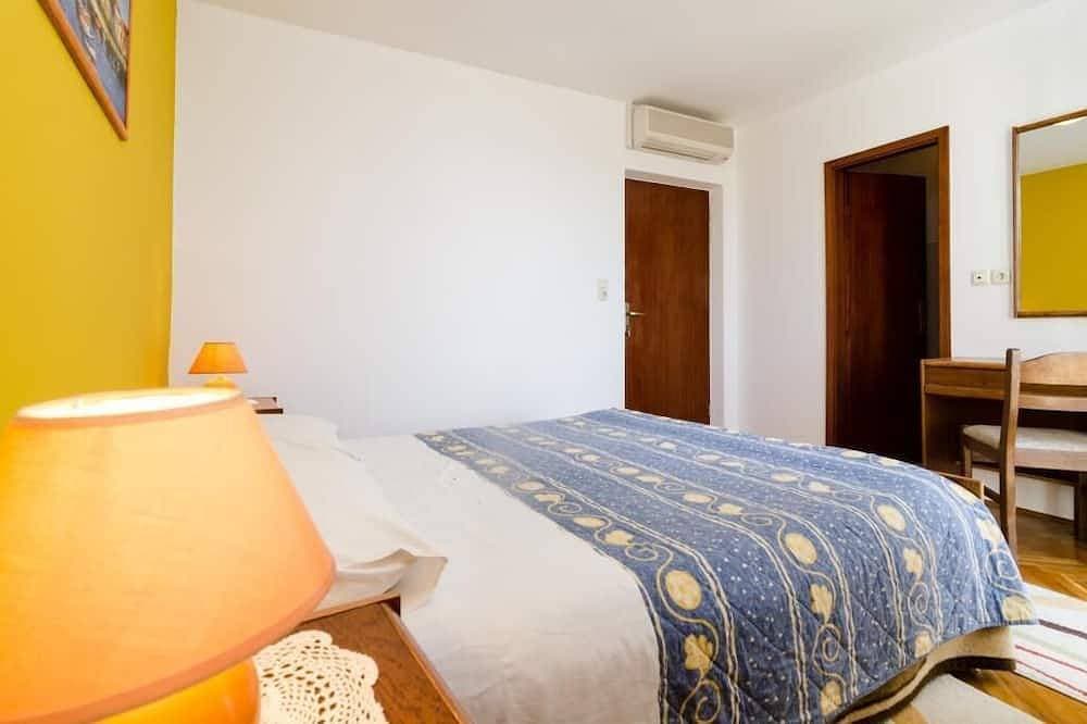 Foto 3 von 16: Guesthouse Moretic - Doppelzimmer mit Balkon und Meerblick 5