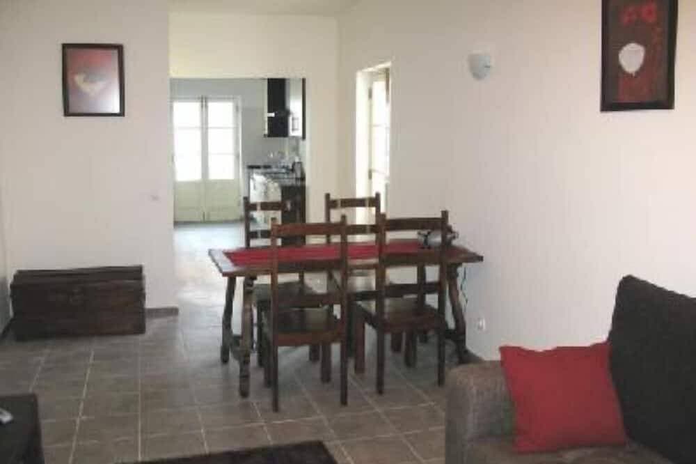 Schöne Wohnung in einem traditionellen Haus am Fluss in Tavira 1