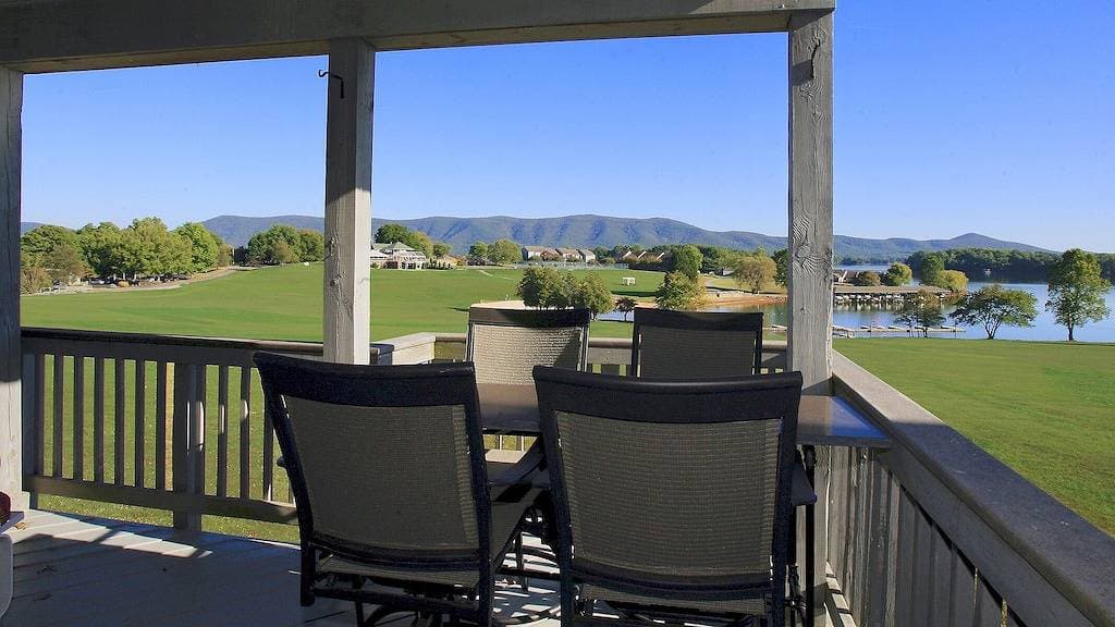 Bernard's Landing Bliss! - Atemberaubende Aussichten und moderne Updates Neues Angebot 1