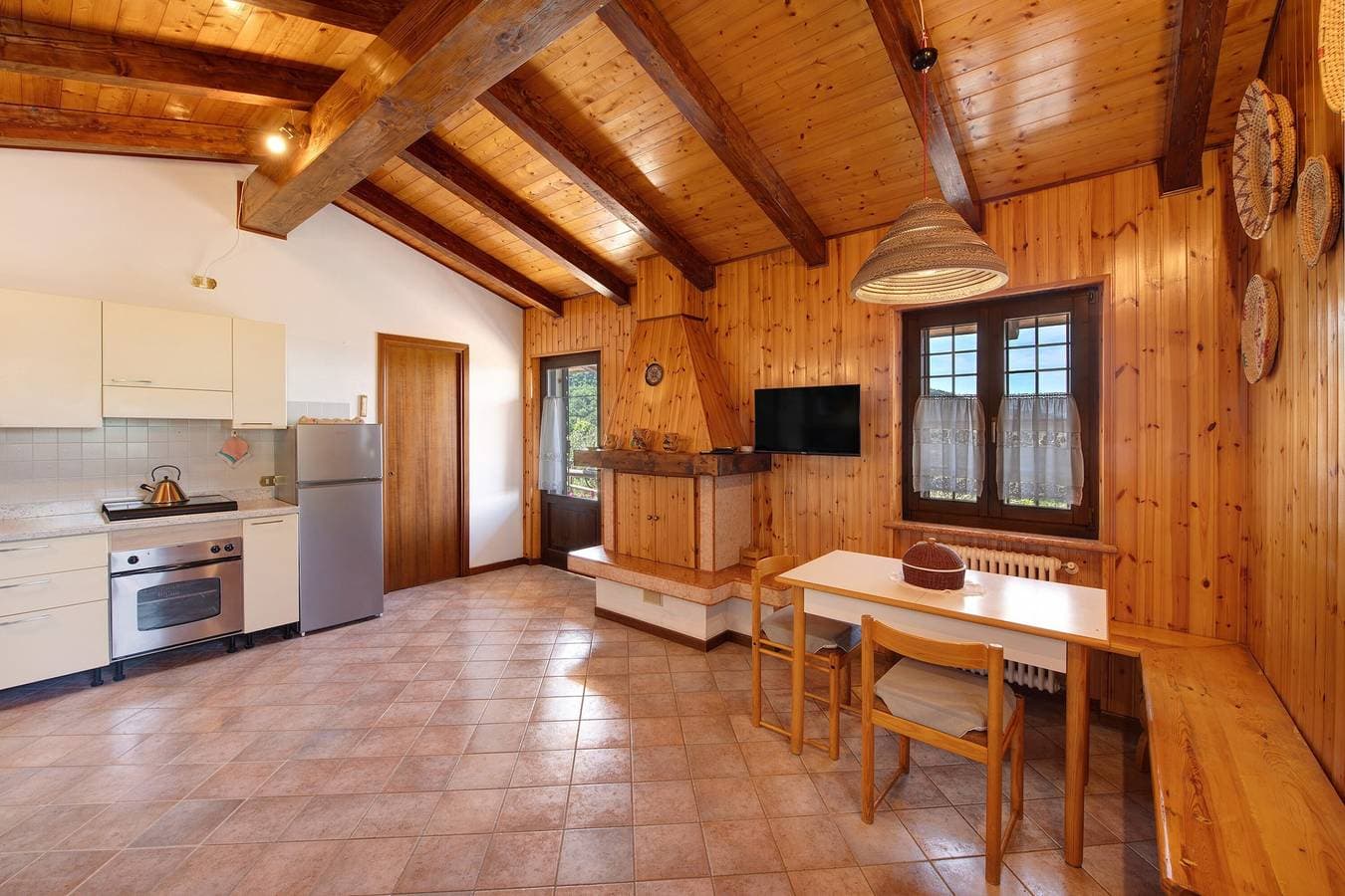 Foto 11 von 30: Ferienhaus 'Delle Delizie' mit Seeblick, privatem Garten und Klimaanlage