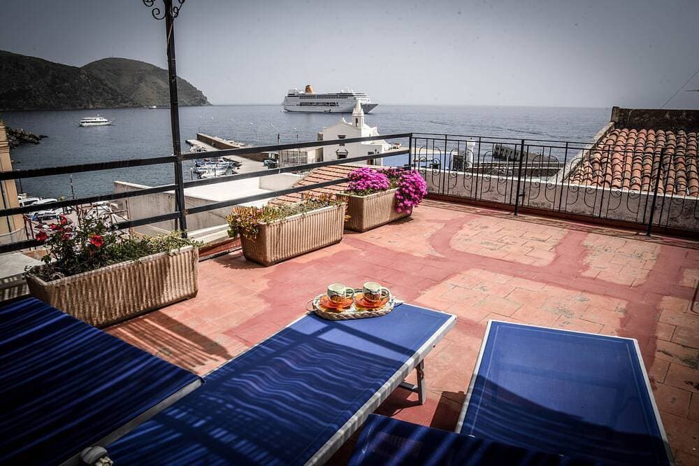 Foto 13 von 20: Haus im Zentrum von Lipari mit Meerblick