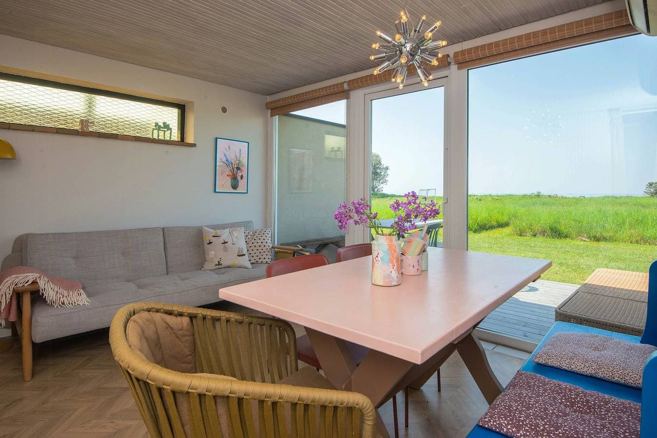 Foto 7 von 23: Kleines Haus mit Badesteg und Blick auf den Leuchtturm von Kegnæs
