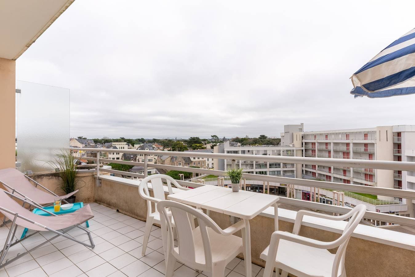 Foto 2 von 13: Ferienwohnung für 4 Personen mit Balkon