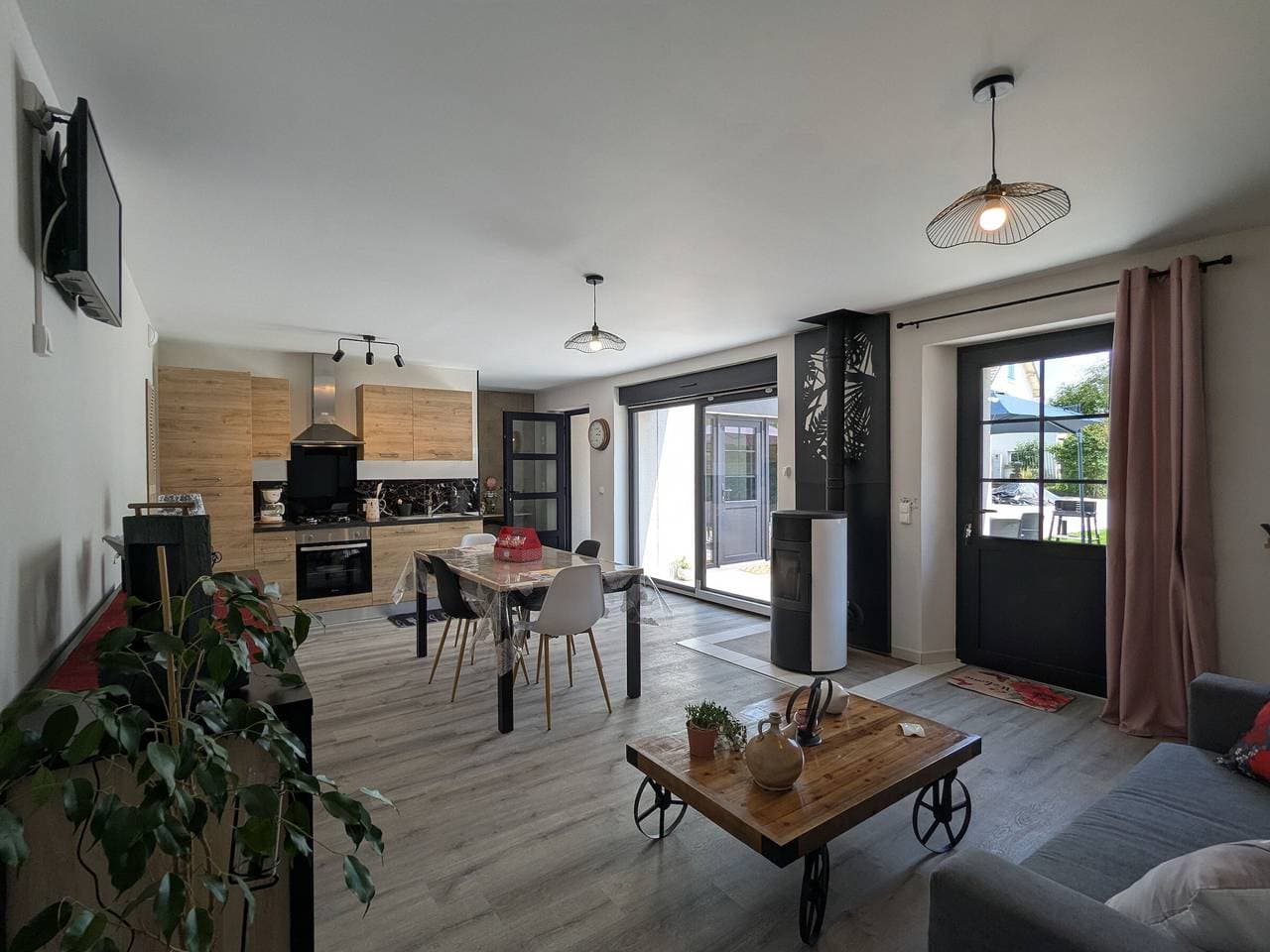 Foto 3 von 28: Modernes und Gemütliches Gästehaus für 4 in Milly-sur-Bradon