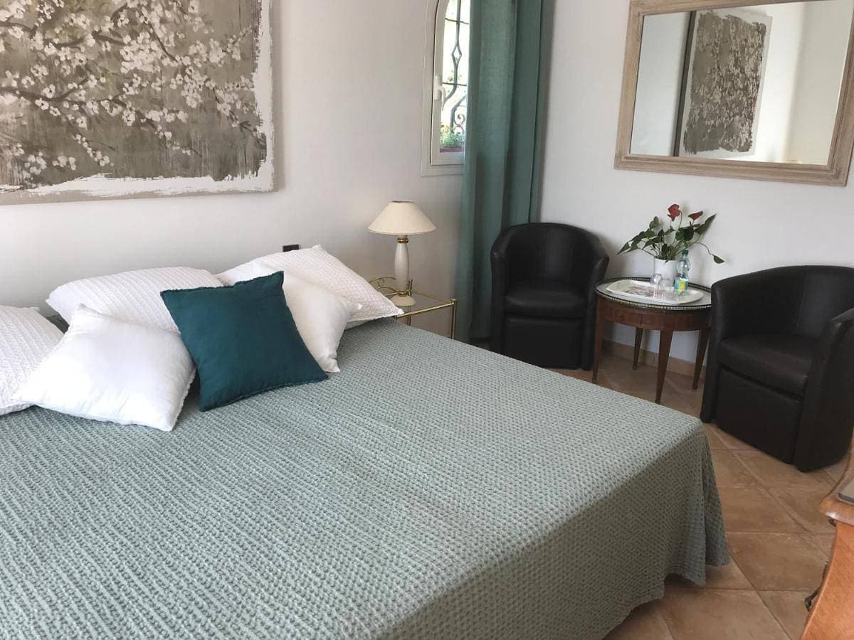 Foto 2 von 24: Double Room with Terrace