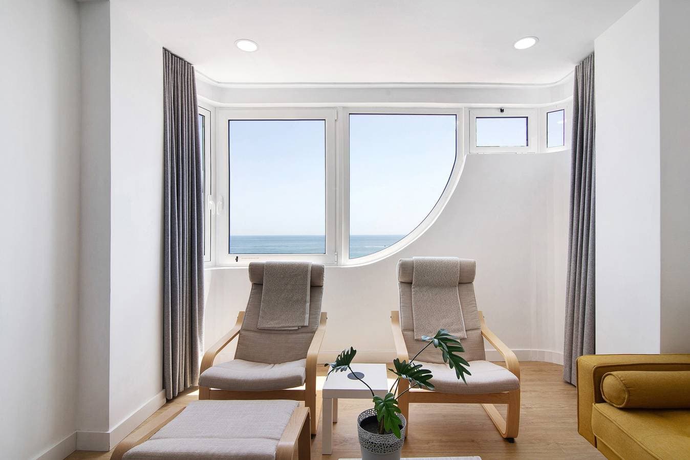 Foto 4 von 26: Ferienwohnung 'Moderno E Renovado T2' mit Meerblick, Balkon und WLAN