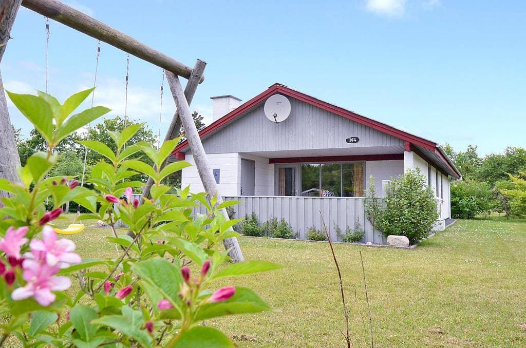 Gemütliches Ferienhaus mit Sauna, Schaukel und Kaminofen 1