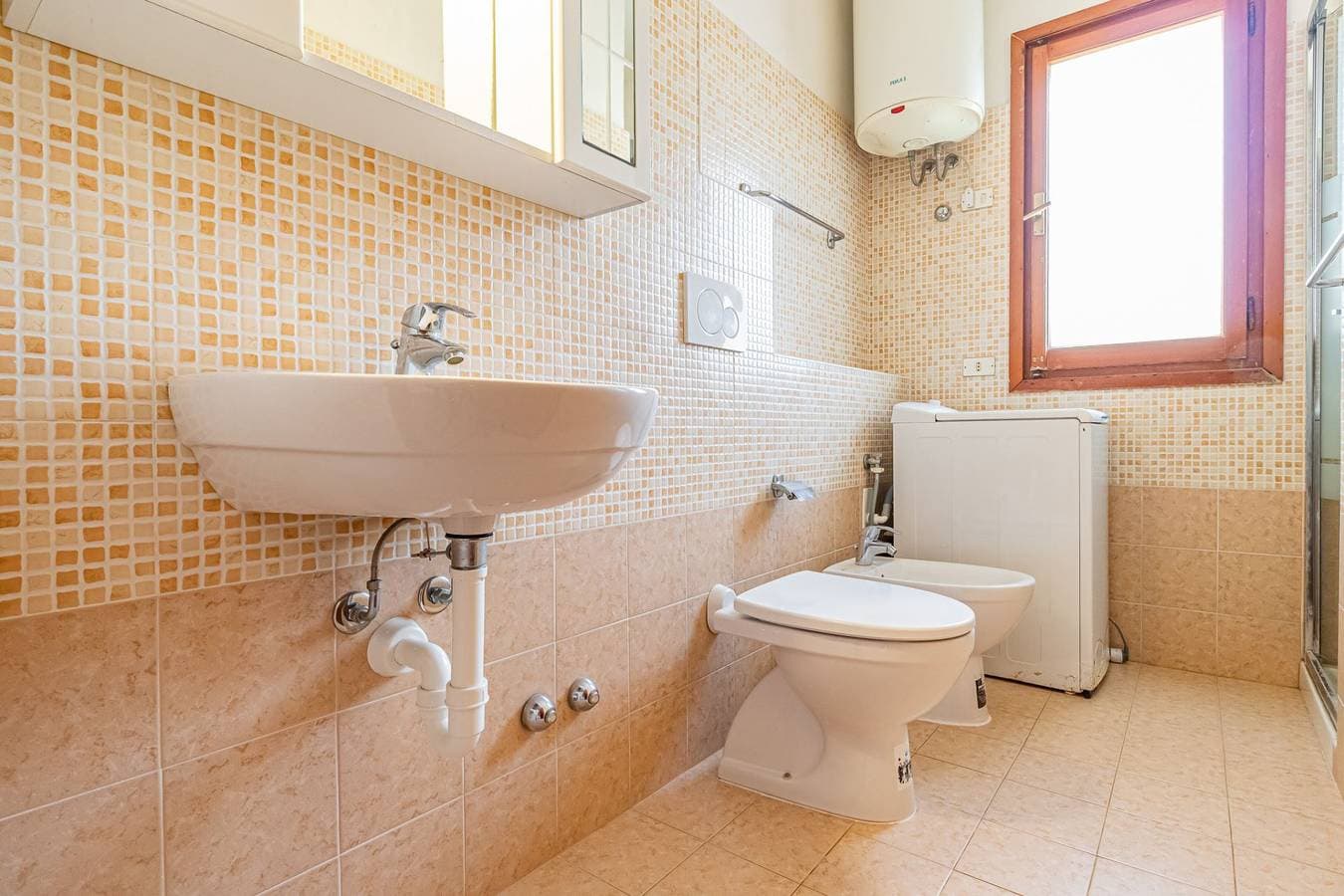 Foto 6 von 47: Ferienhaus für 8 Personen mit Terrasse
