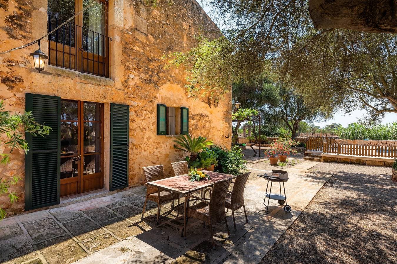 Foto 6 von 28: Agroturismo 'Ponent' mit Bergblick, Gemeinschaftspool und WLAN