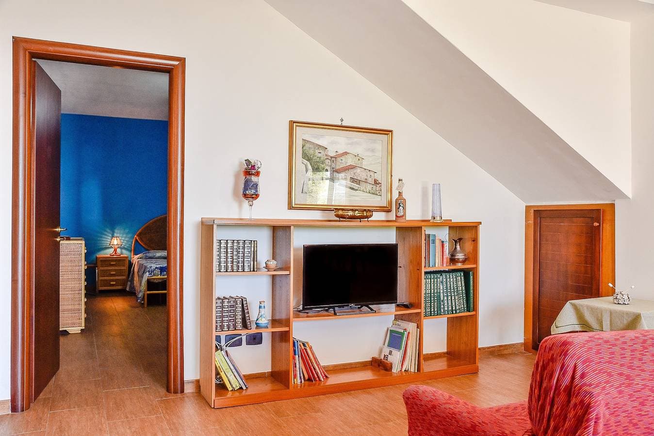 Foto 6 von 30: Ferienwohnung 'Villa Sovareto' mit Meerblick, Gemeinschaftsgarten und WLAN