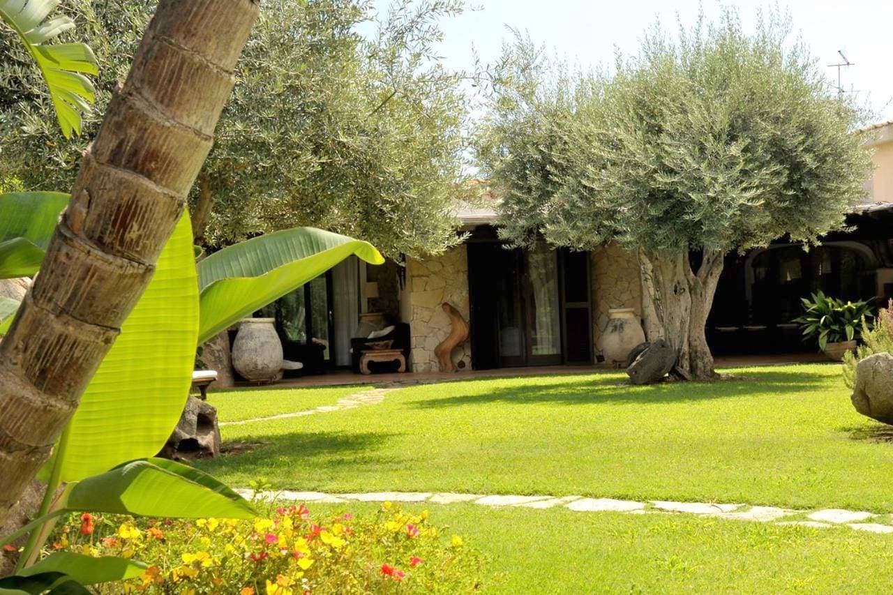 Foto 5 von 48: Villa