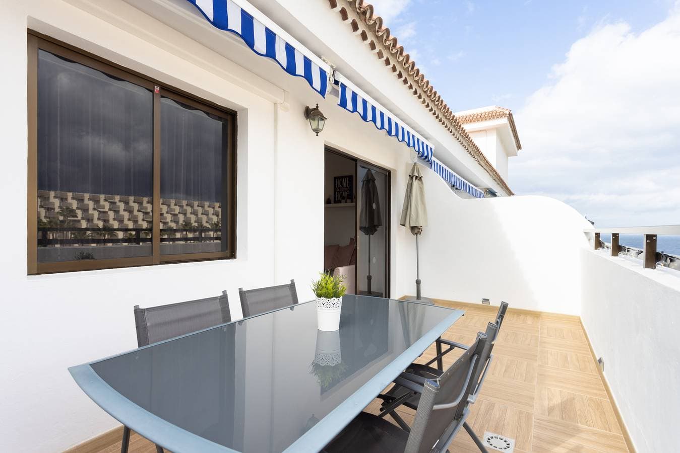Foto 13 von 32: An erster Strandlinie mit Pool und gratis WLAN
