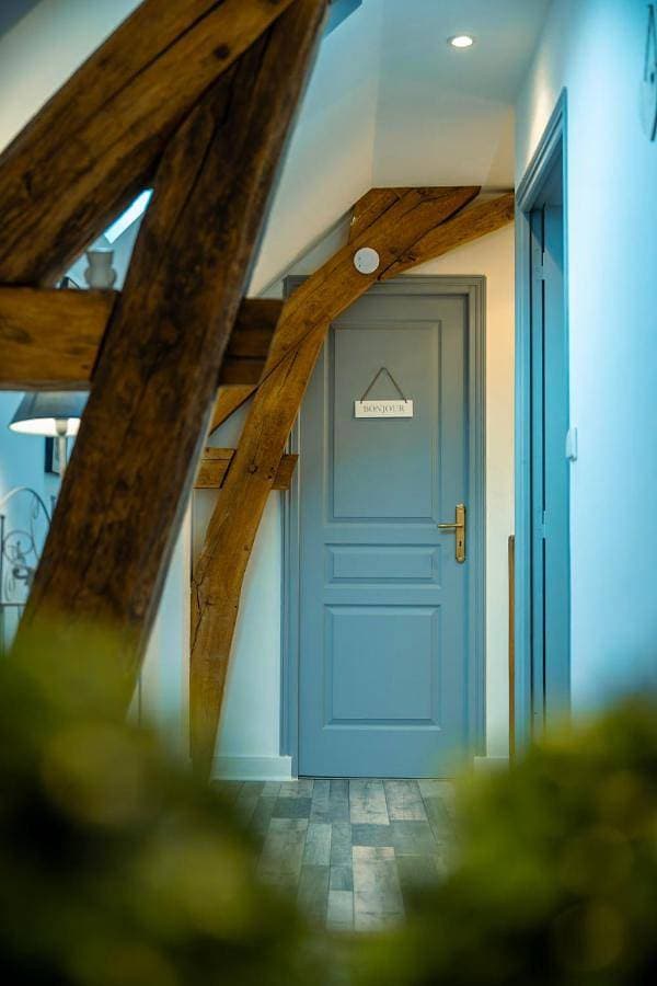 Foto 5 von 9: Twin Room with Private Bathroom