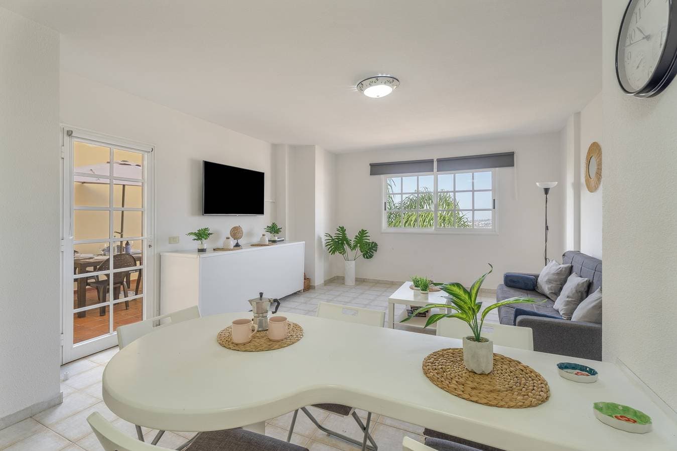 Foto 4 von 37: Ferienwohnung 'Balcones Del Atlantico' mit Meerblick, Gemeinschaftspool und WLAN