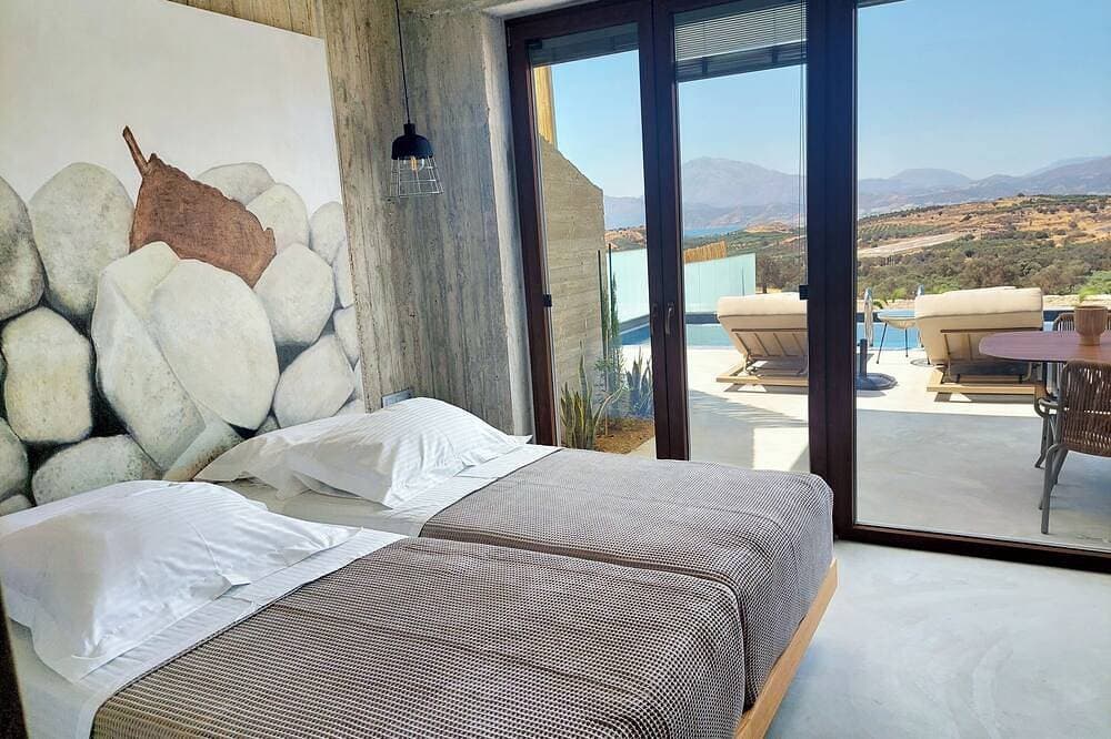 Foto 4 von 27: Marnos Green Luxury Superior Villas - the ultimate luxury experience!