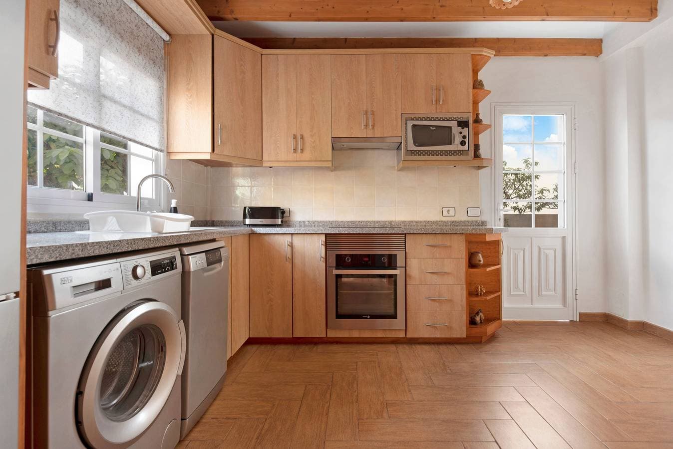 Foto 7 von 27: Haustierfreundliches Ferienhaus "Casa Luz" mit Meerblick, Whirlpool und WLAN