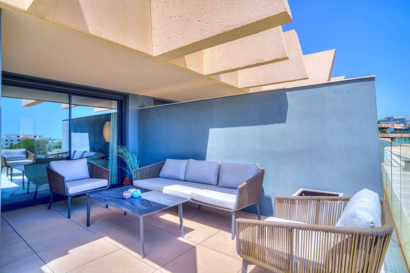 Foto 8 von 30: Ferienwohnung 'Oasis 325' mit Meerblick, WLAN und Klimaanlage