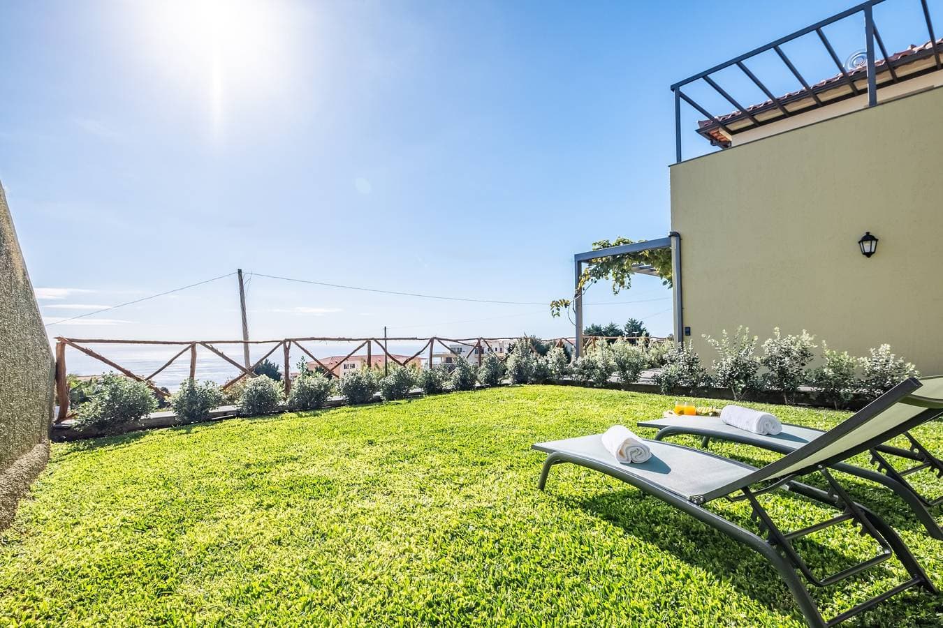Foto 2 von 23: Studio-Apartment 'Ocean View Rock House' mit Balkon und WLAN