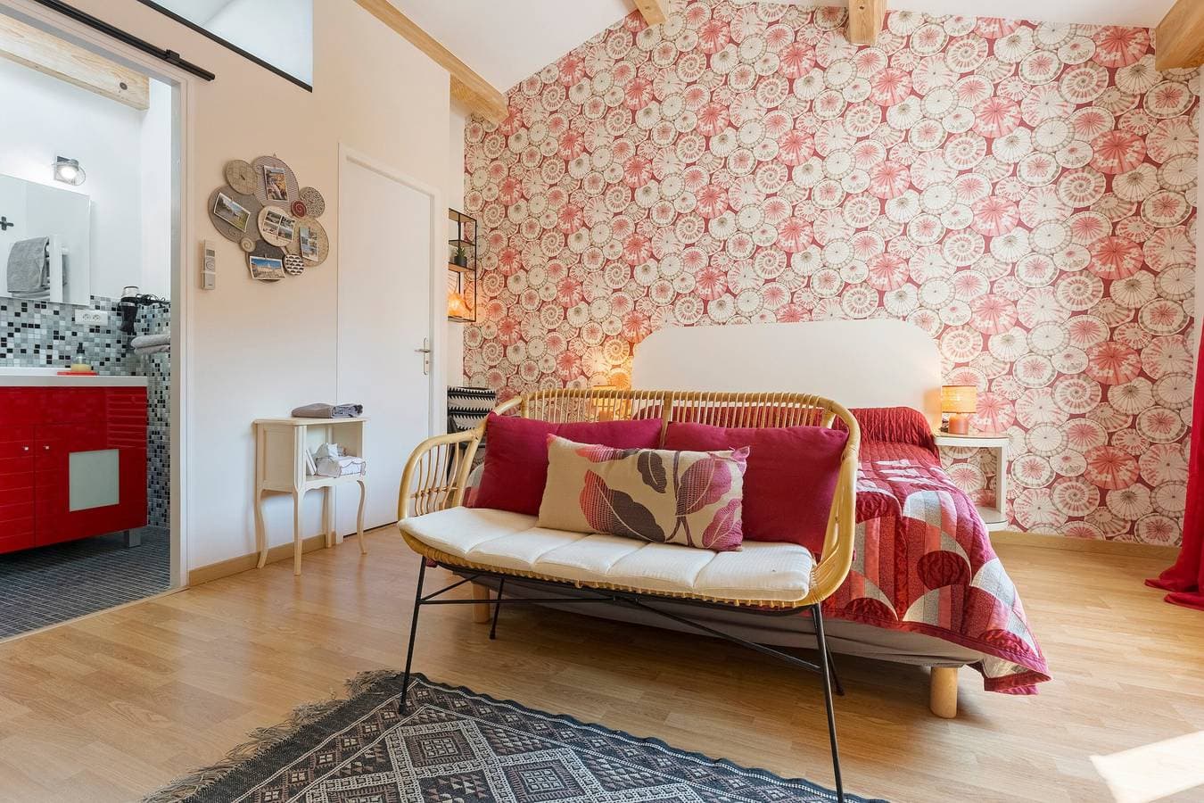 Foto 10 von 33: Gästezimmer Le Cocon – Rotes Zimmer