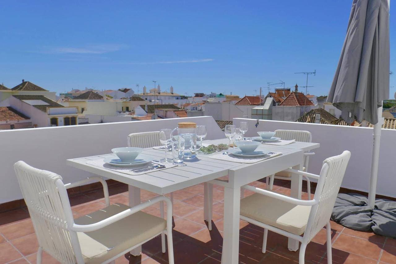 Escape to a terrace over Tavira's history 1