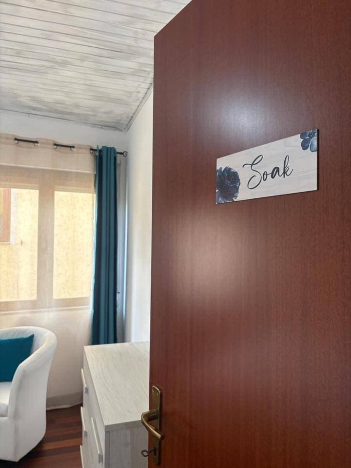Foto 9 von 23: Double Room with Private Bathroom