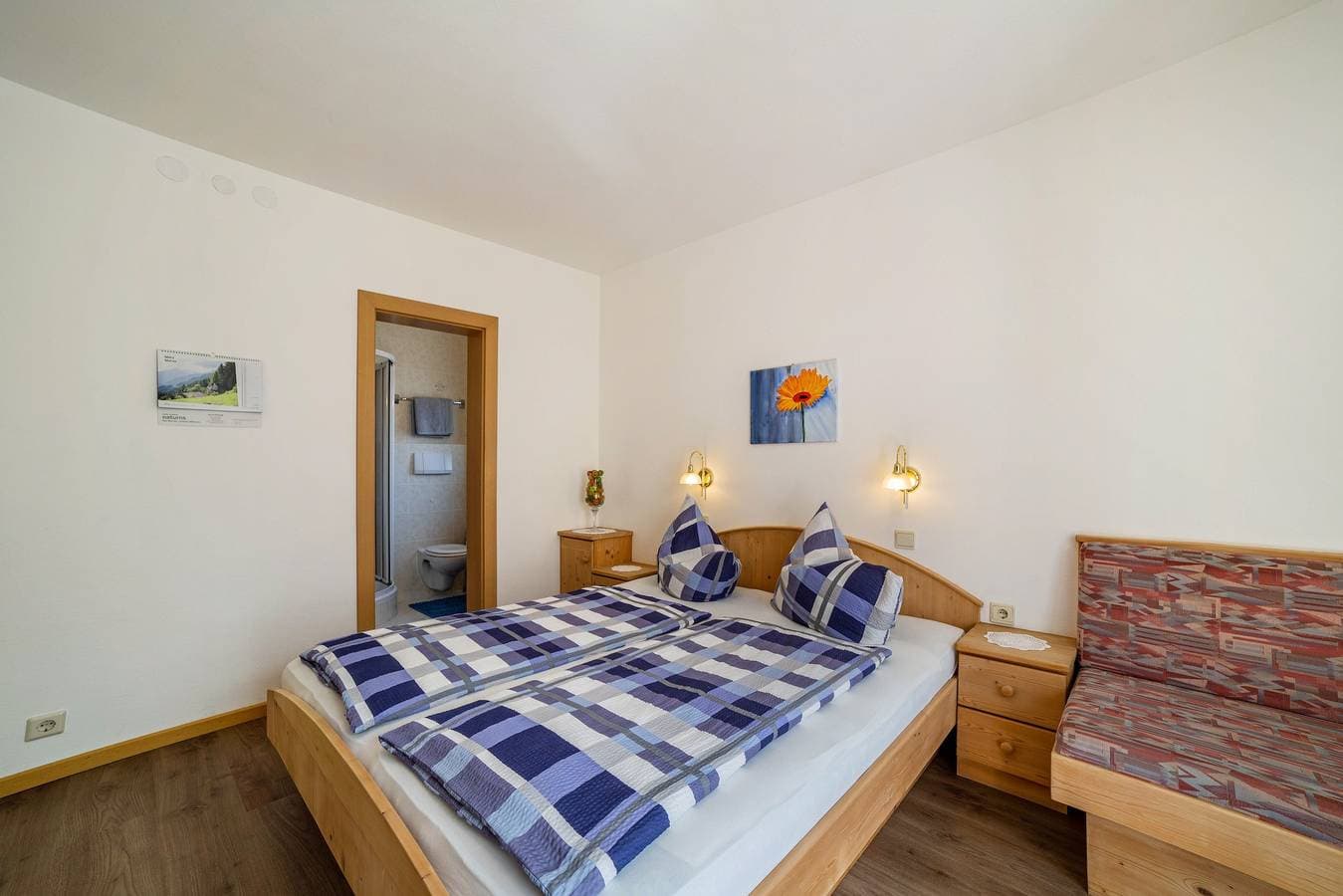 Foto 4 von 13: Einzimmerapartment 'Appartement Typ C Haus Pöder' mit Bergblick