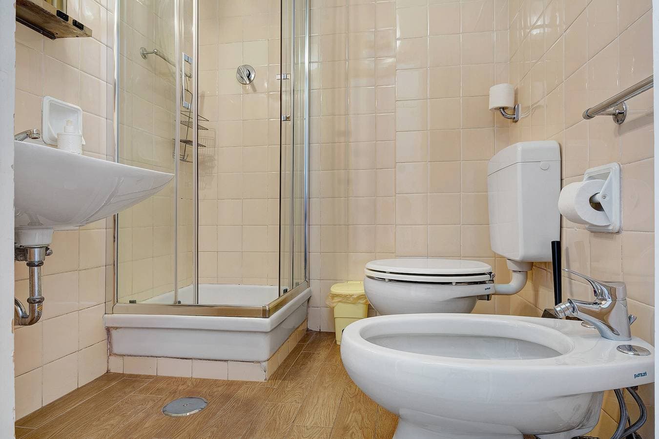 Foto 13 von 39: Apartment 'Eurotel 523 - Rapallo' mit Gemeinschaftspool, WLAN und Klimaanlage