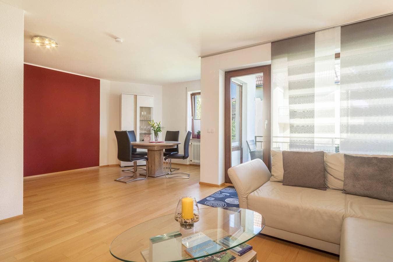 Foto 4 von 26: Moderne Ferienwohnung "Imelda" mit Balkon, Seeblick, WLAN
