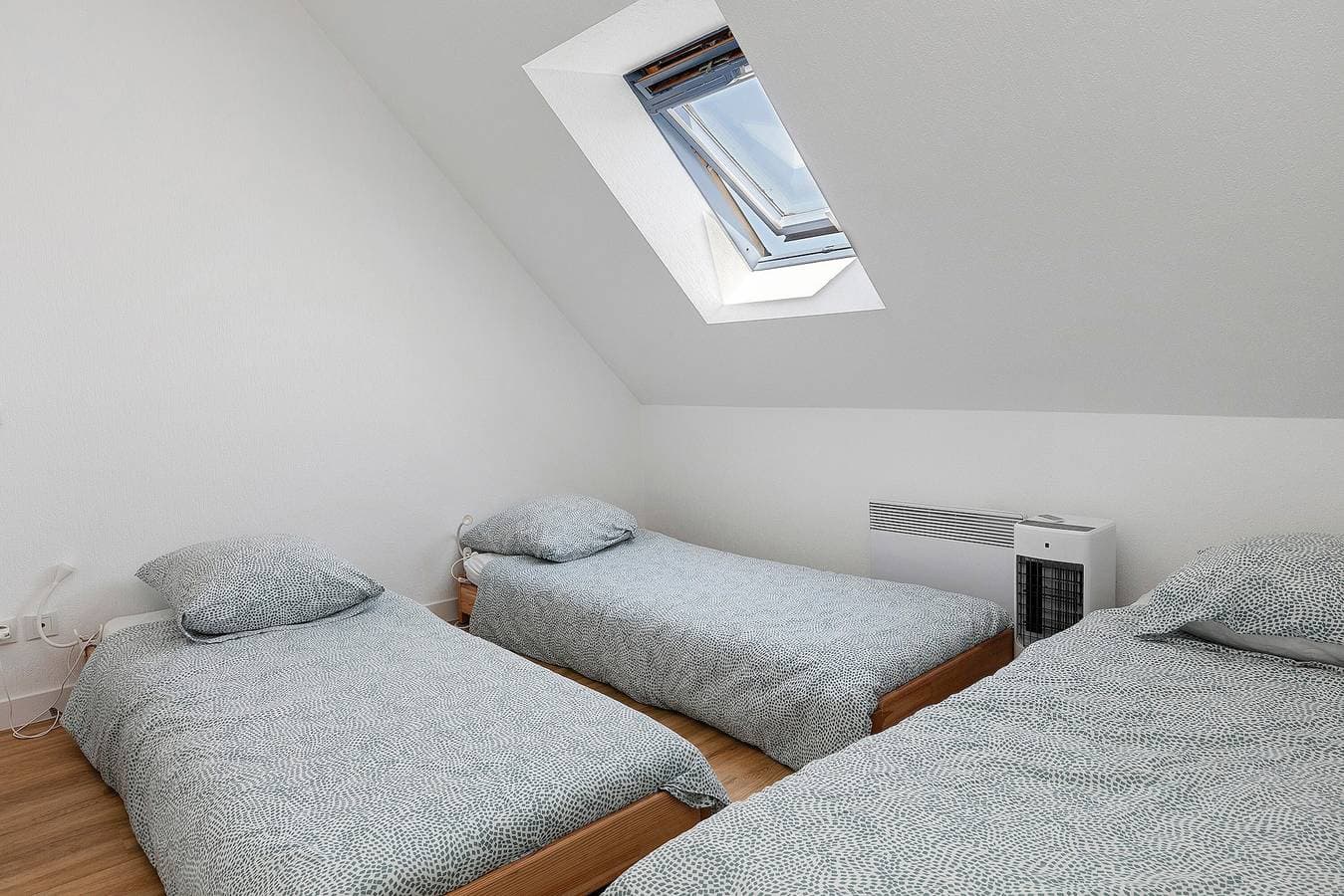 Foto 7 von 21: Ferienhaus 'Kerann 1 Min zum Strand mit Garten' mit privater Terrasse, Garten & WLAN