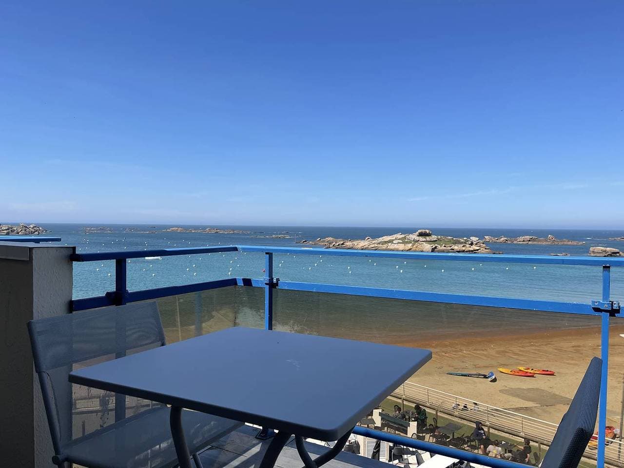 Foto 7 von 18: Ferienwohnung für 3 Personen mit Terrasse