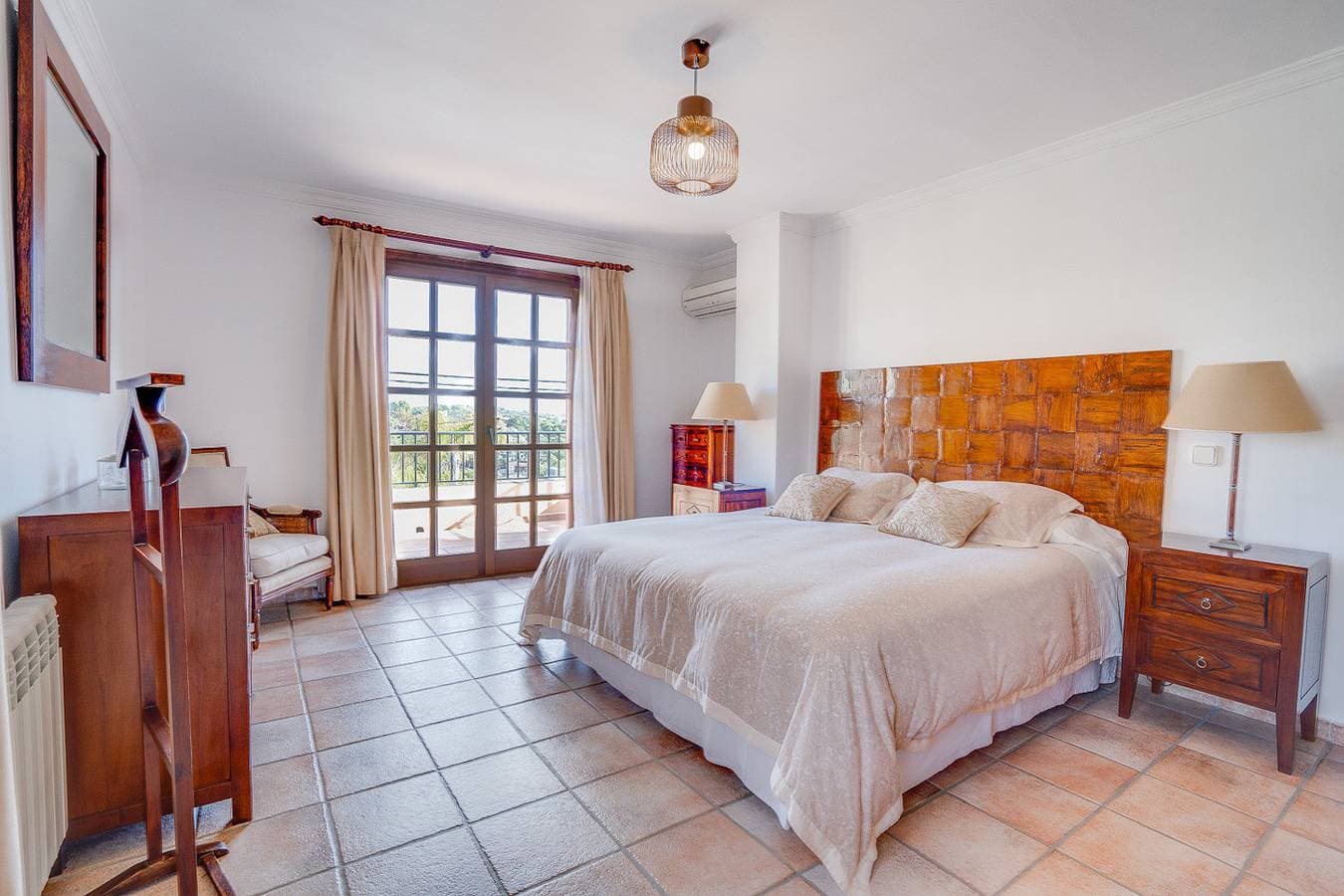 Foto 9 von 27: Villa Portals Nous by Priority Villas