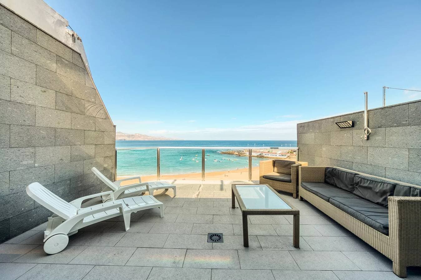 Foto 4 von 27: Unglaubliche Terrasse Meerblick