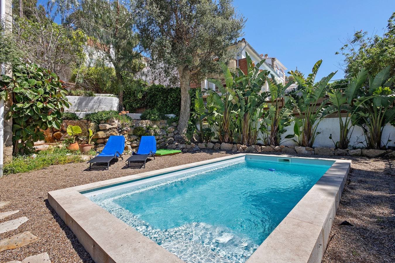 Foto 2 von 36: Verstecktes Wald-Refugium mit Pool an der Costa Brava