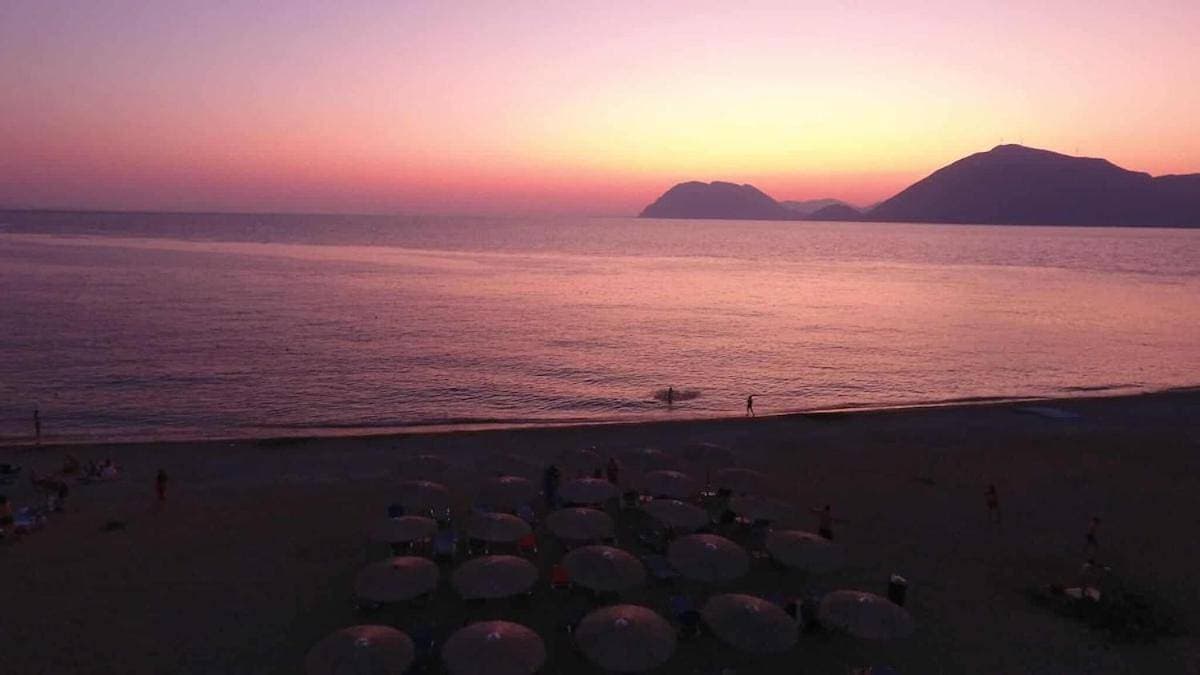 Foto 3 von 9: Sunset Dafnes Beach 2