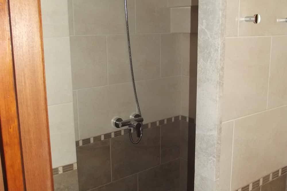 Foto 9 von 29: Komplett renovierte Villa mit privatem Pool, Solarium und Grill