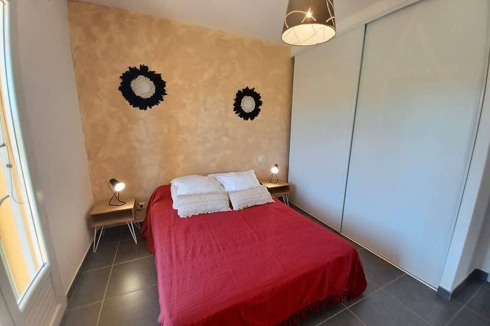 Foto 6 von 30: Air-conditioned apartment, heated pool, wifi, 2 bedrooms, 7 min beach, 1 min river