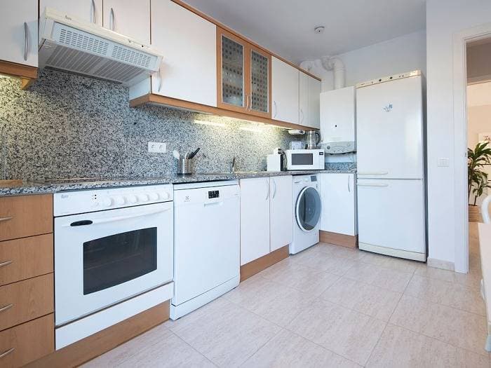 Foto 13 von 44: Ferienhaus für 8 Personen mit Balkon
