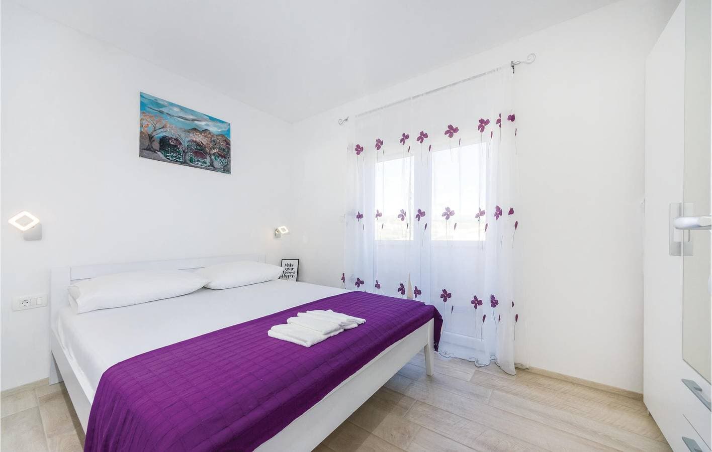 Foto 5 von 32: Apartment am Meer mit Terrasse, Küche und Parkplatz – 2,5 km von Novigrad entfernt
