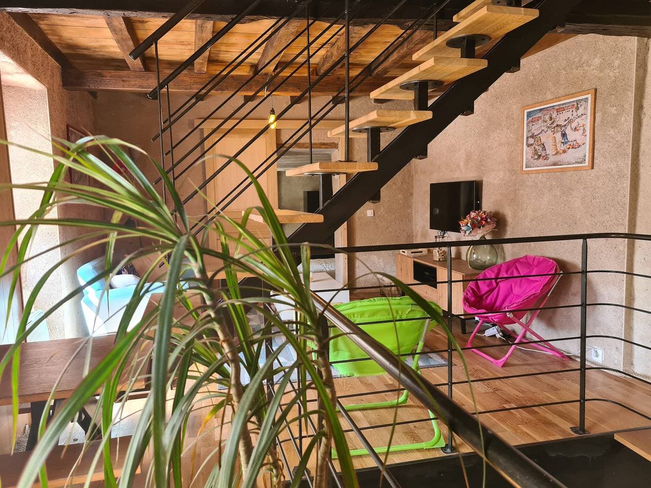 Foto 8 von 33: Gemütliches Ferienhaus mit Sauna, Pool und grünem Außenbereich in der Creuse-Talmark