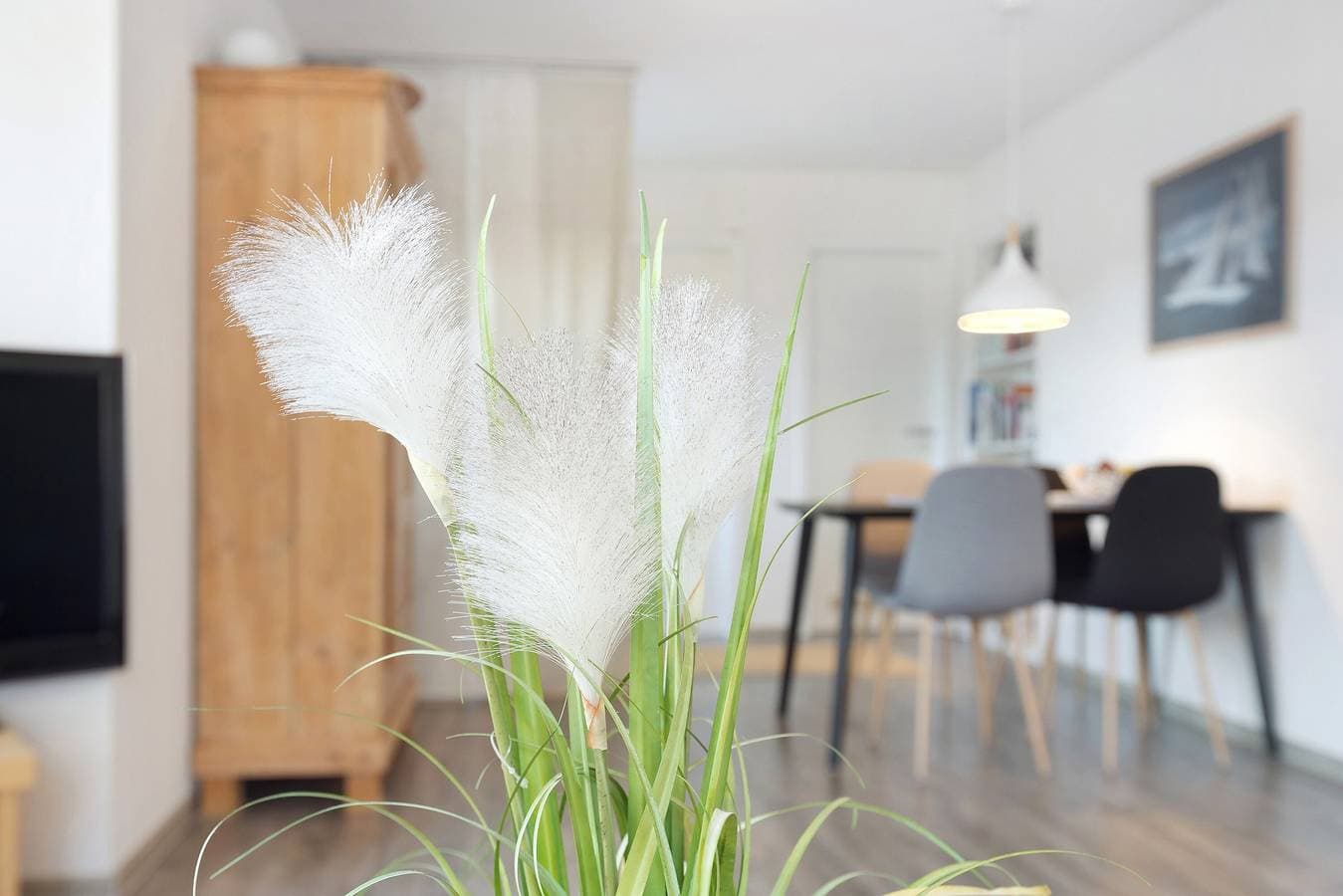 Foto 5 von 24: Apartment 'Im Laubgarten' mit Seeblick, privater Terrasse und WLAN