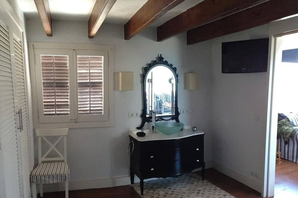 Foto 10 von 24: Luxus-Penthouse im historischen Hafen von Ibiza