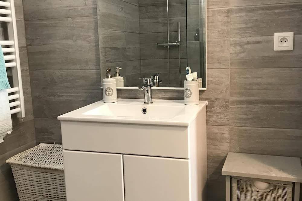 Foto 8 von 25: Unabhängiges, modernes Apartment mit 2 Doppelzimmern und Pool