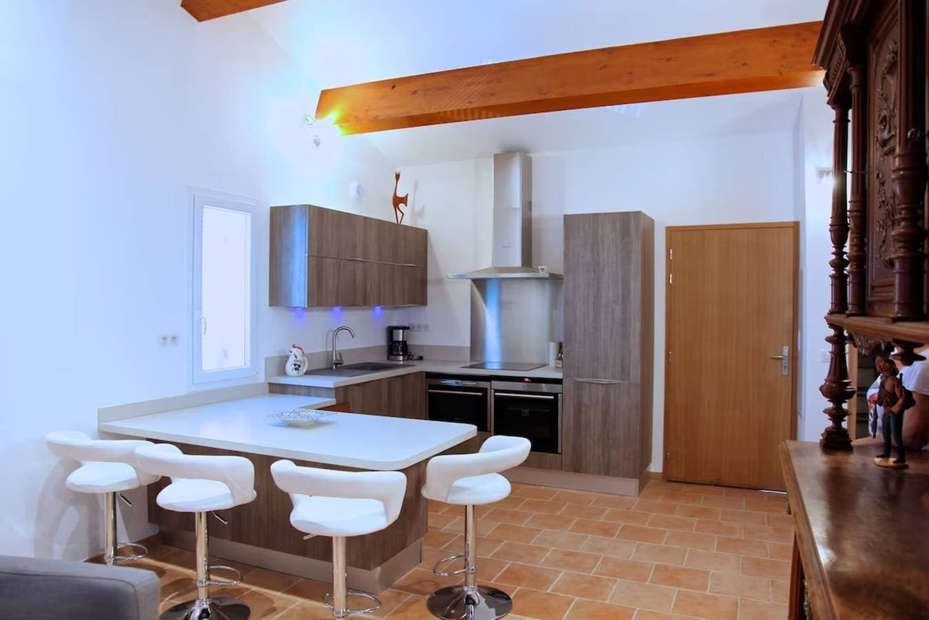 Foto 6 von 19: Ferienwohnung 'T3 Coeur De Sanary - 100m Du Port' mit Privatterrasse, WLAN und Klimaanlage