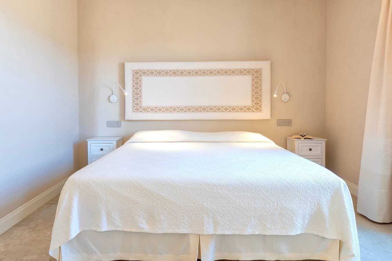 Foto 4 von 34: Zimmer 'Rosa' mit Gemeinschaftspool, WLAN und Klimaanlage