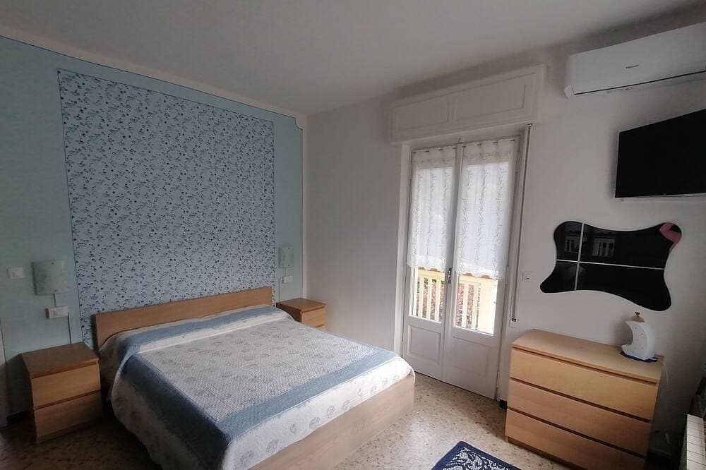 Foto 2 von 30: Elena Holiday Home: Haus mit Garten, Kinderparadies, privater Parkplatz