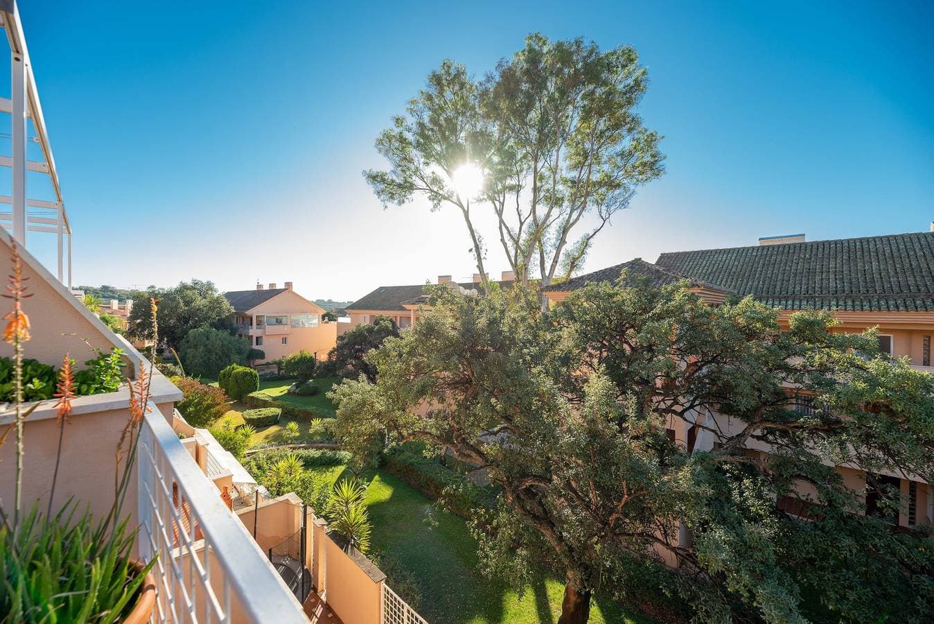 Foto 13 von 24: Ferienwohnung 'Penthouse in Elviria' mit Gemeinschaftspool, WLAN und Klimaanlage